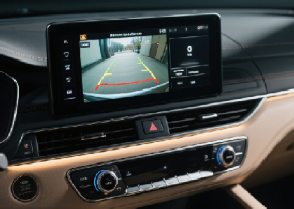 Scegliere il display giusto per l'auto: una guida completa a LCD vs OLED